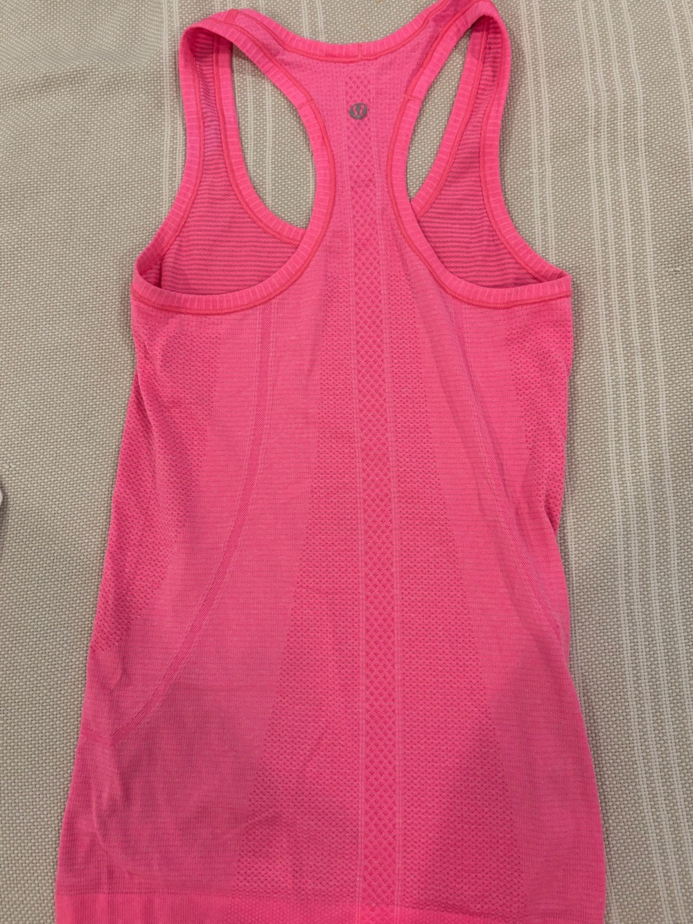 Lululemon Women's Pink Seamless Racerback Tank Top